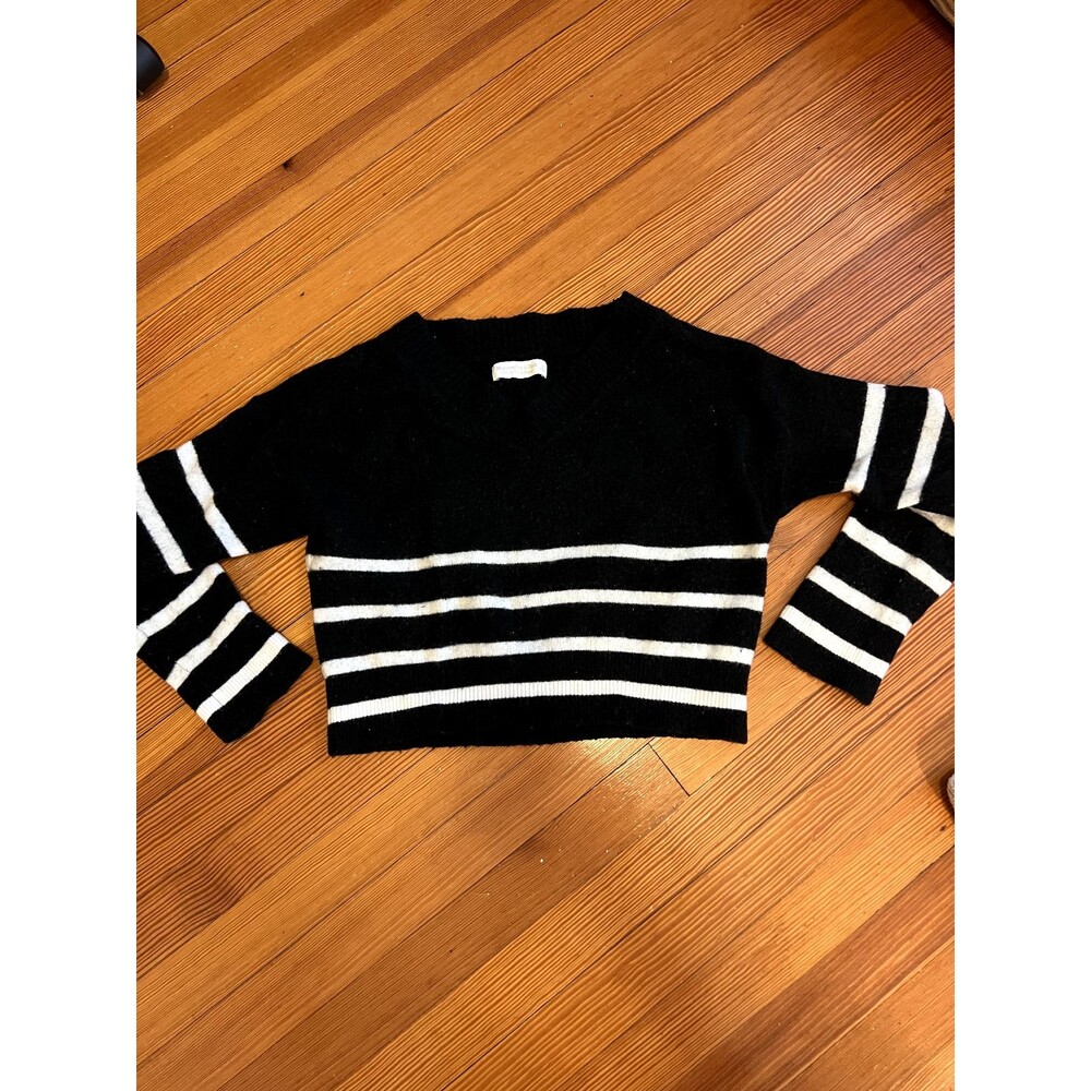 Abercrombie & Fitch Merino-Wool Blend V-Neck Sweater Womens Small